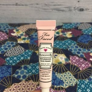 🛍 4/$20 🛍 Too Faced replenishing face primer